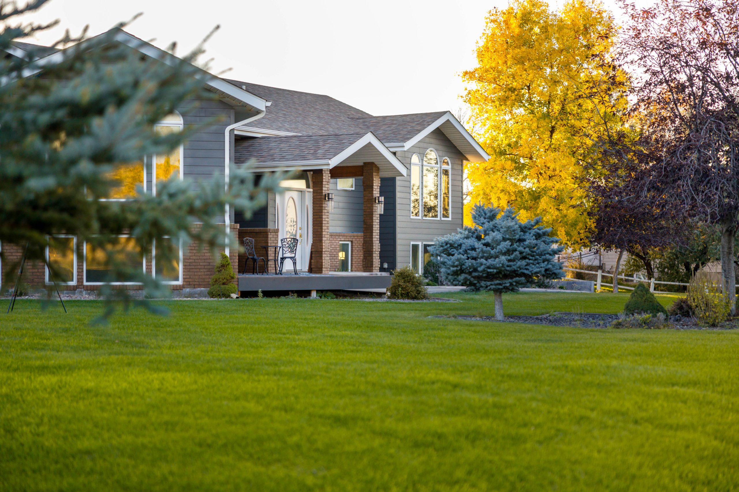 Parrish home with lush yard where owners may need well pump repair or replace